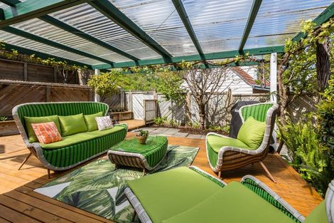 Photo of property in 2 Bosun Terrace, Whitby, Porirua, 5024