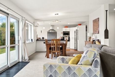 Photo of property in 37 Settlement Hill Road, Owaka, 9586