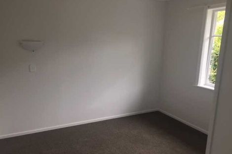 Photo of property in 1/7 Waverley Avenue, Glenfield, Auckland, 0629