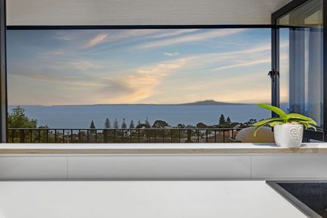 Photo of property in 832a Beach Road, Torbay, Auckland, 0630