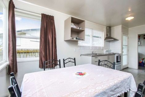 Photo of property in 21 Aarts Avenue, Manurewa, Auckland, 2102