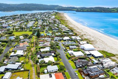 Photo of property in 3 The Southern Isle, Omaha, 0986