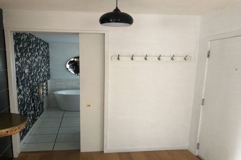 Photo of property in 61 Mortimer Terrace, Brooklyn, Wellington, 6021