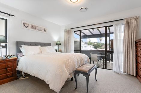 Photo of property in 32 Amante Crescent, Mairangi Bay, Auckland, 0630