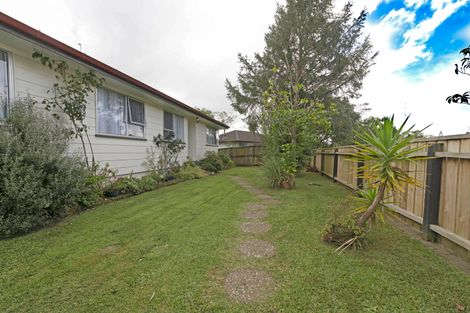 Photo of property in 14 Penfold Place, Henderson, Auckland, 0610