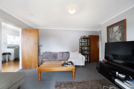 Photo of property in 4134 Great North Road, Glendene, Auckland, 0602