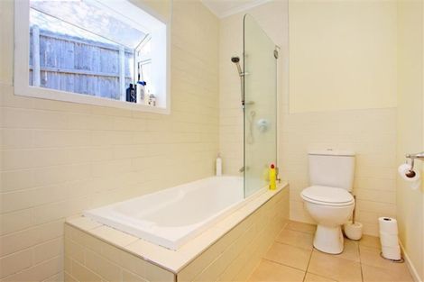 Photo of property in 1/27 Vincent Street, Howick, Auckland, 2014