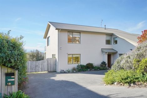 Photo of property in 18 Overdale Drive, Cashmere, Christchurch, 8022