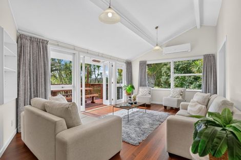 Photo of property in 18 Totara Drive, St Andrews, Hamilton, 3200
