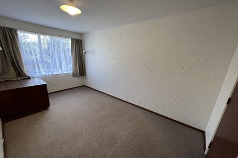 Photo of property in 6 Tiraumea Street, Palmerston North, 4410