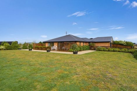 Photo of property in 2/3 Loe Place, Amberley, 7410