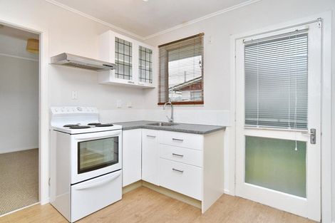 Photo of property in 1/70 Hawke Street, New Brighton, Christchurch, 8083
