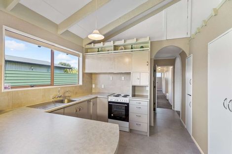 Photo of property in 53 Hinau Street, Castlecliff, Whanganui, 4501