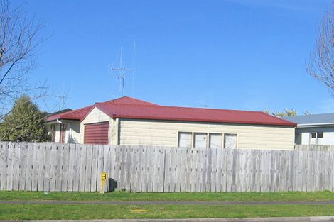 Photo of property in 27h Breckons Avenue, Nawton, Hamilton, 3200