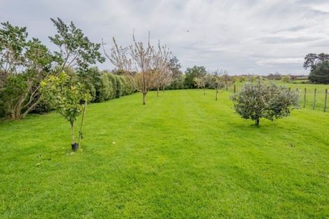 Photo of property in 10 Tarrant Way, Ohau, Levin, 5570