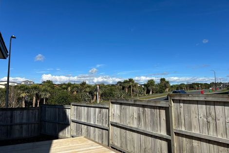 Photo of property in 53 Pitoitoi Drive, Riverhead, 0820