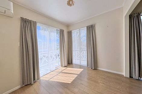 Photo of property in 1/2 Palmer Avenue, Glen Eden, Auckland, 0602