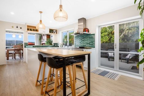 Photo of property in 11 Spinnaker Drive, Whitby, Porirua, 5024