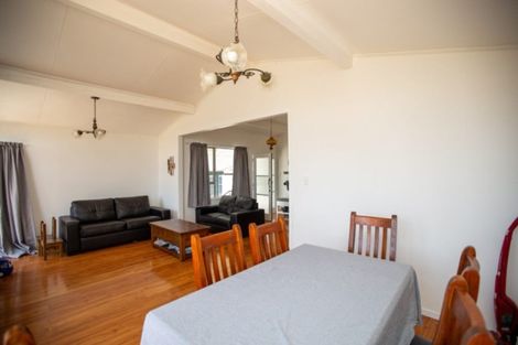 Photo of property in 9 Mahana Road, Ngatea, 3503