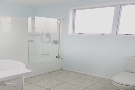 Photo of property in 31 Portadown Avenue, Pakuranga Heights, Auckland, 2010