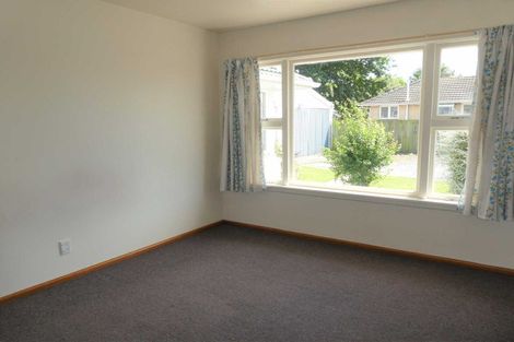 Photo of property in 12 Bellina Place, Broomfield, Christchurch, 8042