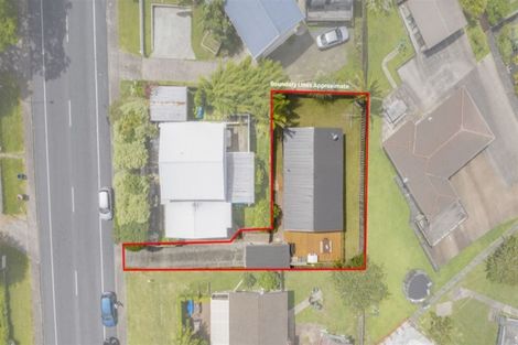 Photo of property in 1/10 Oreil Avenue, West Harbour, Auckland, 0618