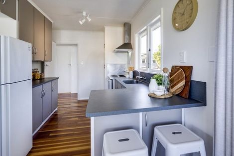 Photo of property in 1 Palmerston Road, Havelock North, 4130