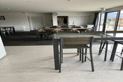 Photo of property in 16 Silverstone Drive, Cromwell, 9384