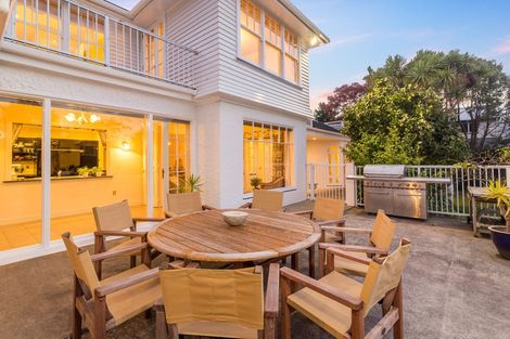 Photo of property in 32 Military Road, Boulcott, Lower Hutt, 5010