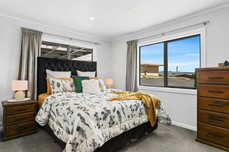 Photo of property in 76 Richmond Avenue, Richmond Heights, Taupo, 3330