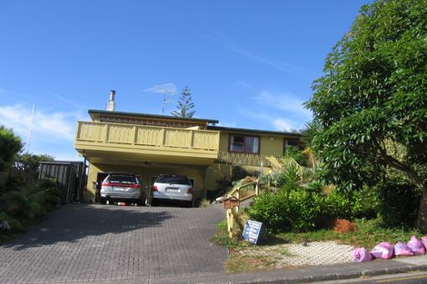 Photo of property in 43 Mcdowell Crescent, Hillcrest, Auckland, 0627