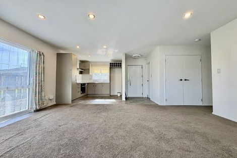 Photo of property in 109 Cascades Road, Pakuranga Heights, Auckland, 2010