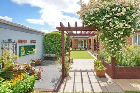 Photo of property in 9 Gibbs Drive, Woodend, 7610