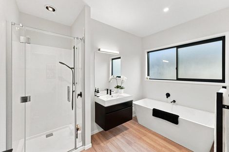 Photo of property in 17 Lawry Street, Blagdon, New Plymouth, 4310