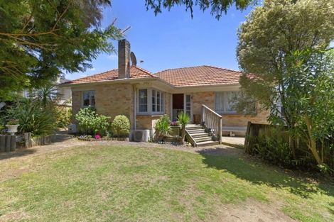 Photo of property in 38 Forest Lake Road, Forest Lake, Hamilton, 3200