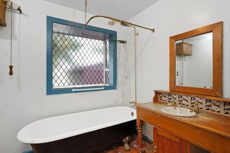 Photo of property in 325 Wainoni Road, Avondale, Christchurch, 8061