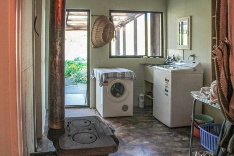 Photo of property in 14 Lake Terrace Road, Little River, 7591