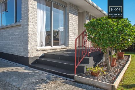 Photo of property in 5 Flavia Grove, Clouston Park, Upper Hutt, 5018