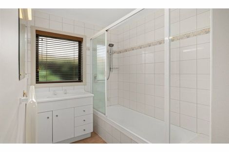 Photo of property in 48 Cannon Drive, Kerikeri, 0230