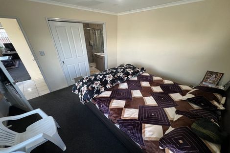 Photo of property in 1/415 Roscommon Road, Clendon Park, Auckland, 2103