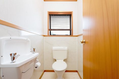 Photo of property in 65 Rhinevale Close, Henderson, Auckland, 0612