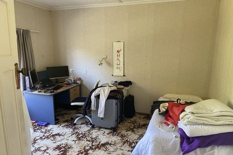 Photo of property in 330 Mangorei Road, Merrilands, New Plymouth, 4312