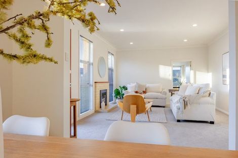 Photo of property in 915 Avenue Road East, Parkvale, Hastings, 4122