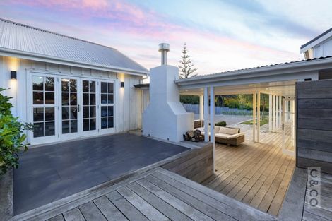 Photo of property in 853 State Highway 16, Waimauku, 0812