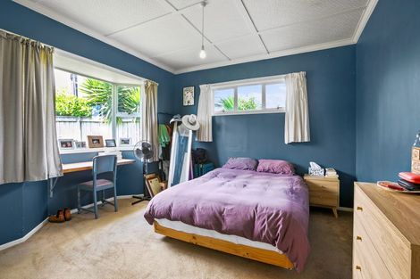 Photo of property in 222 Frankley Road, Frankleigh Park, New Plymouth, 4310