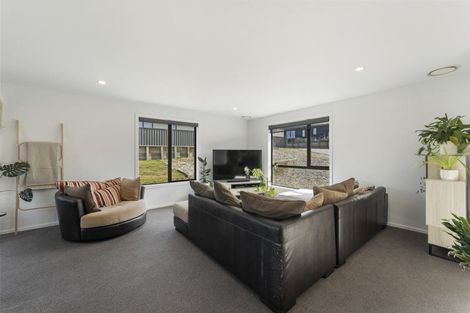Photo of property in 35 Hosking Drive, Cromwell, 9310