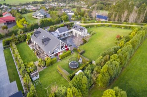 Photo of property in 46 Emerald Hill Drive, Birchville, Upper Hutt, 5018