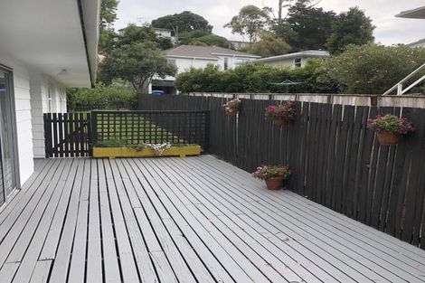 Photo of property in 24 Sequoia Place, Sunnynook, Auckland, 0620
