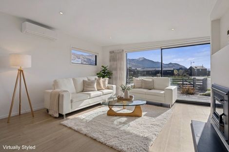 Photo of property in 5 Wallace Place, Wanaka, 9305