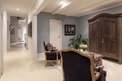 Photo of property in 42 Manor Park, Sunnyhills, Auckland, 2010